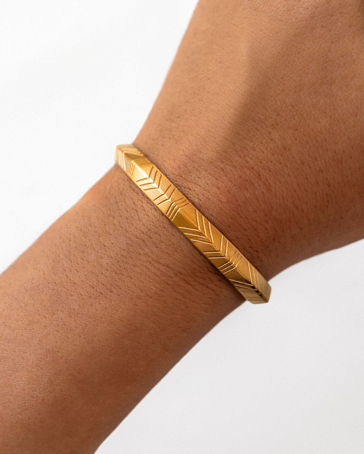 TCHALLA Cuff bangle