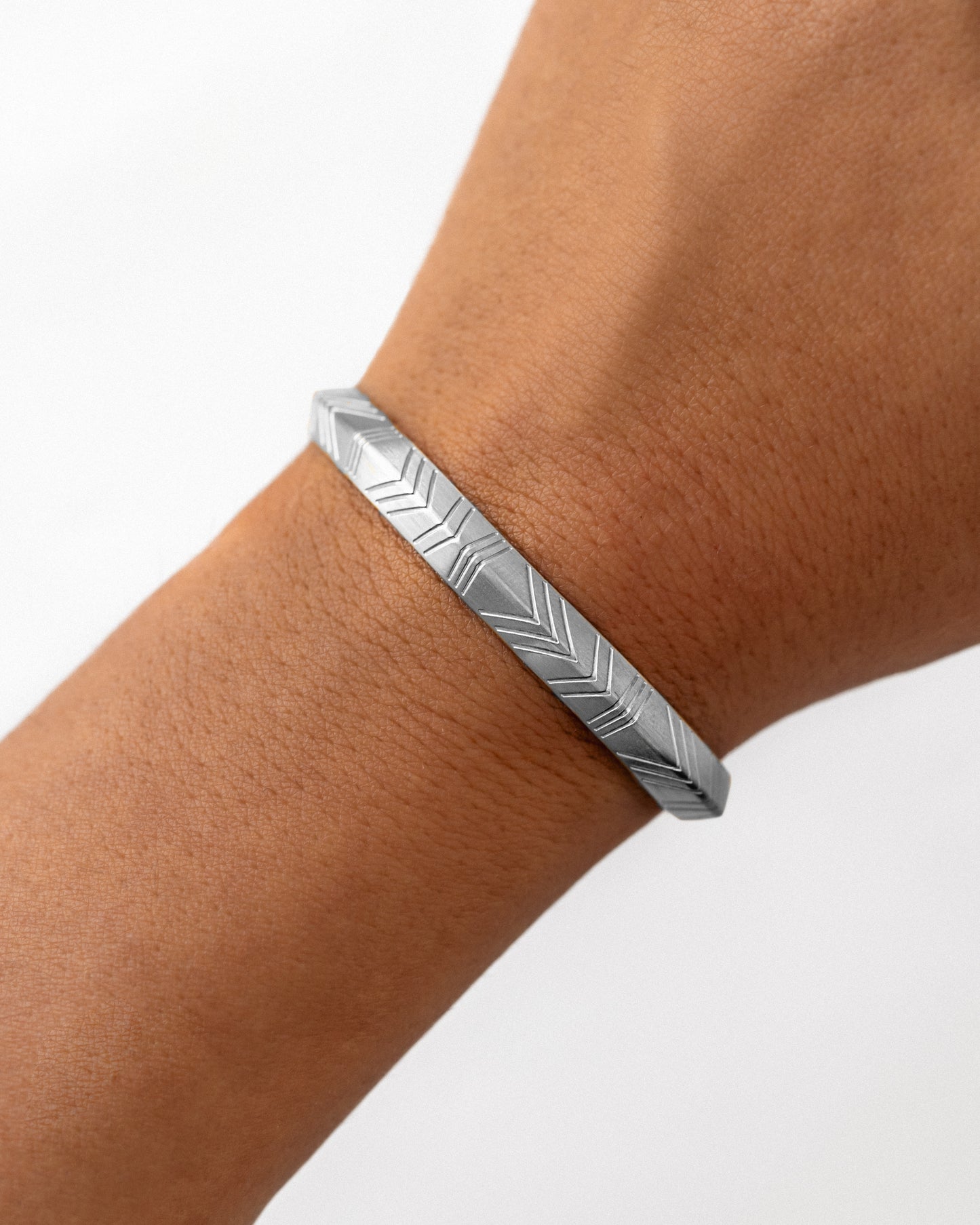 TCHALLA Cuff bangle
